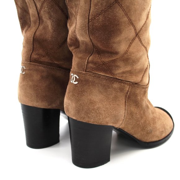 CHANEL Brown Quilted Suede Knee High Black Cap Toe Boots Stacked Heel size 38 CC - Picture 7 of 8